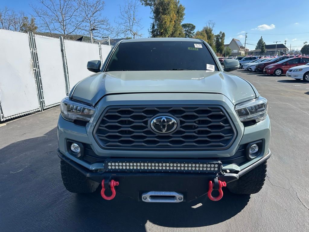 Used 2022 Toyota Tacoma TRD Off-Road w/ Technology Package AWD/4WD image 5