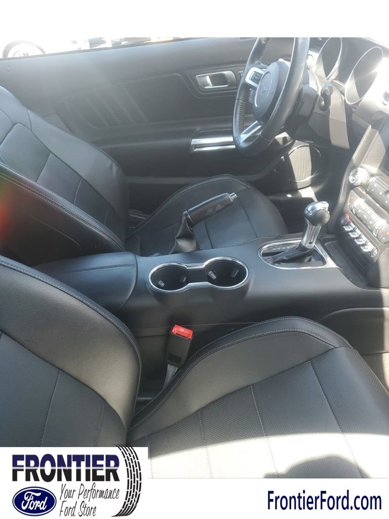 Used 2018 Ford Mustang Premium RWD image 6