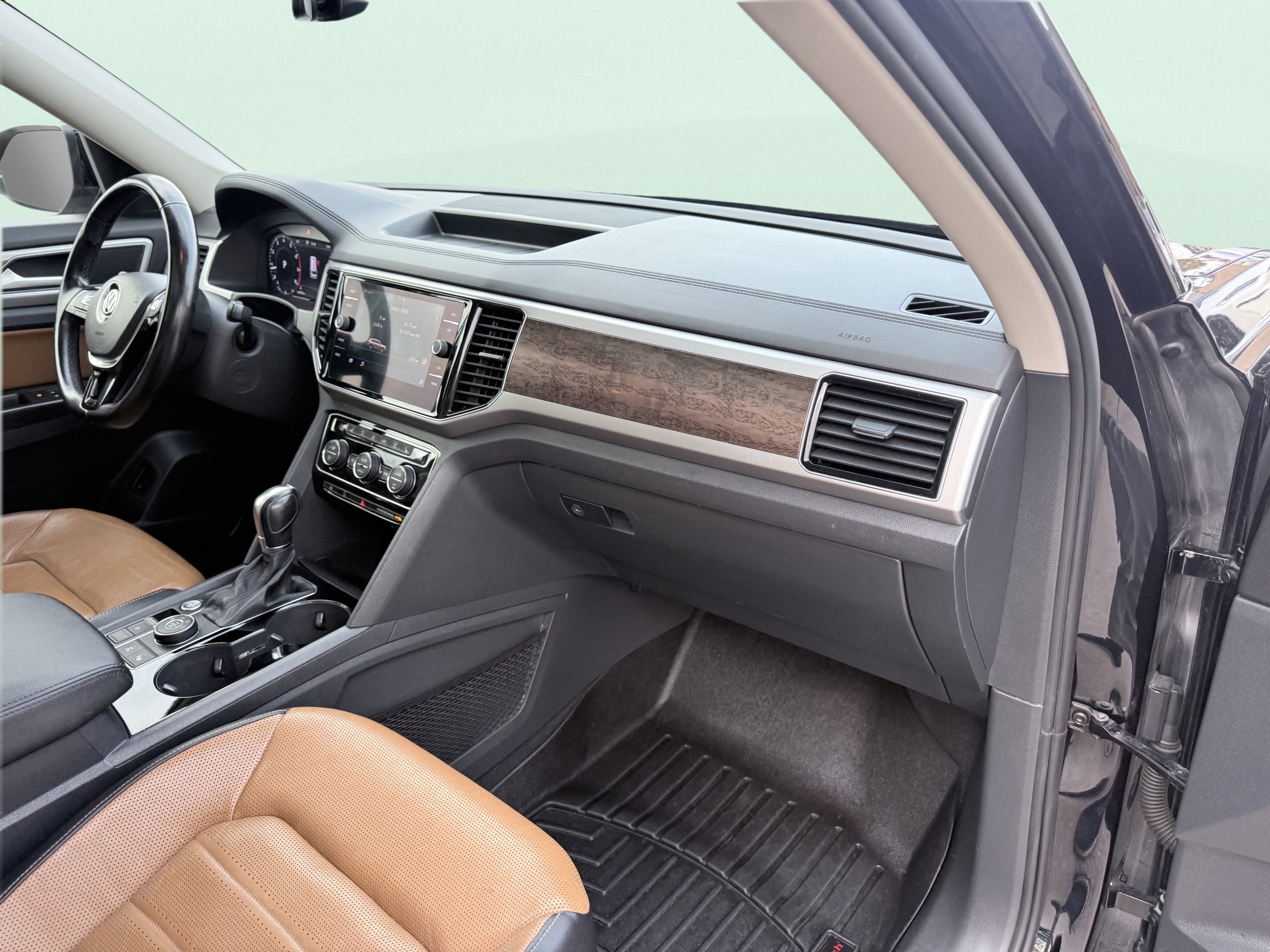 Used 2018 Volkswagen Atlas SEL Premium image 56