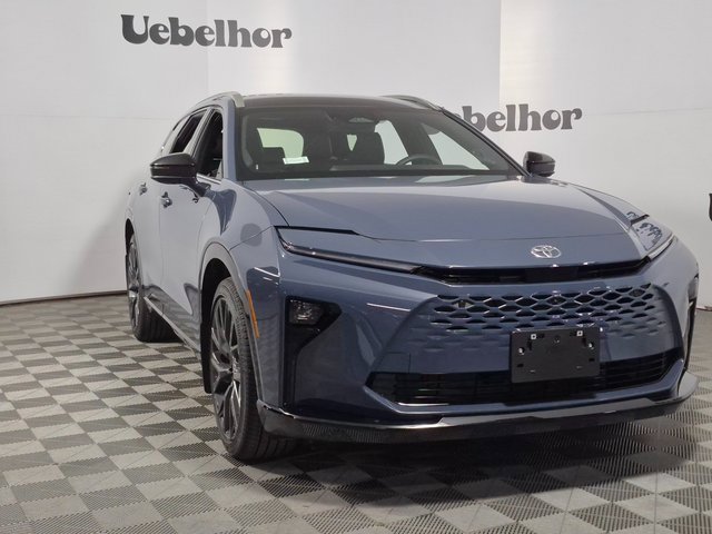 New 2025 Toyota Crown Signia