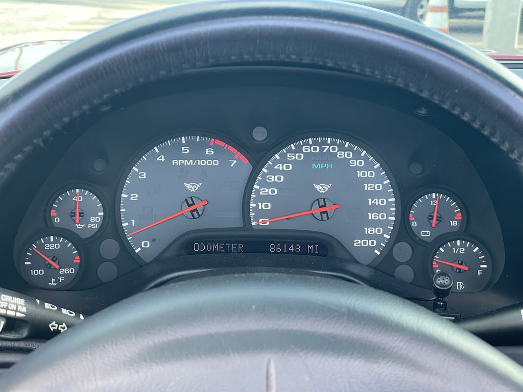 Used 2002 Chevrolet Corvette Convertible w/ Preferred Equipment Group2 RWD image 22