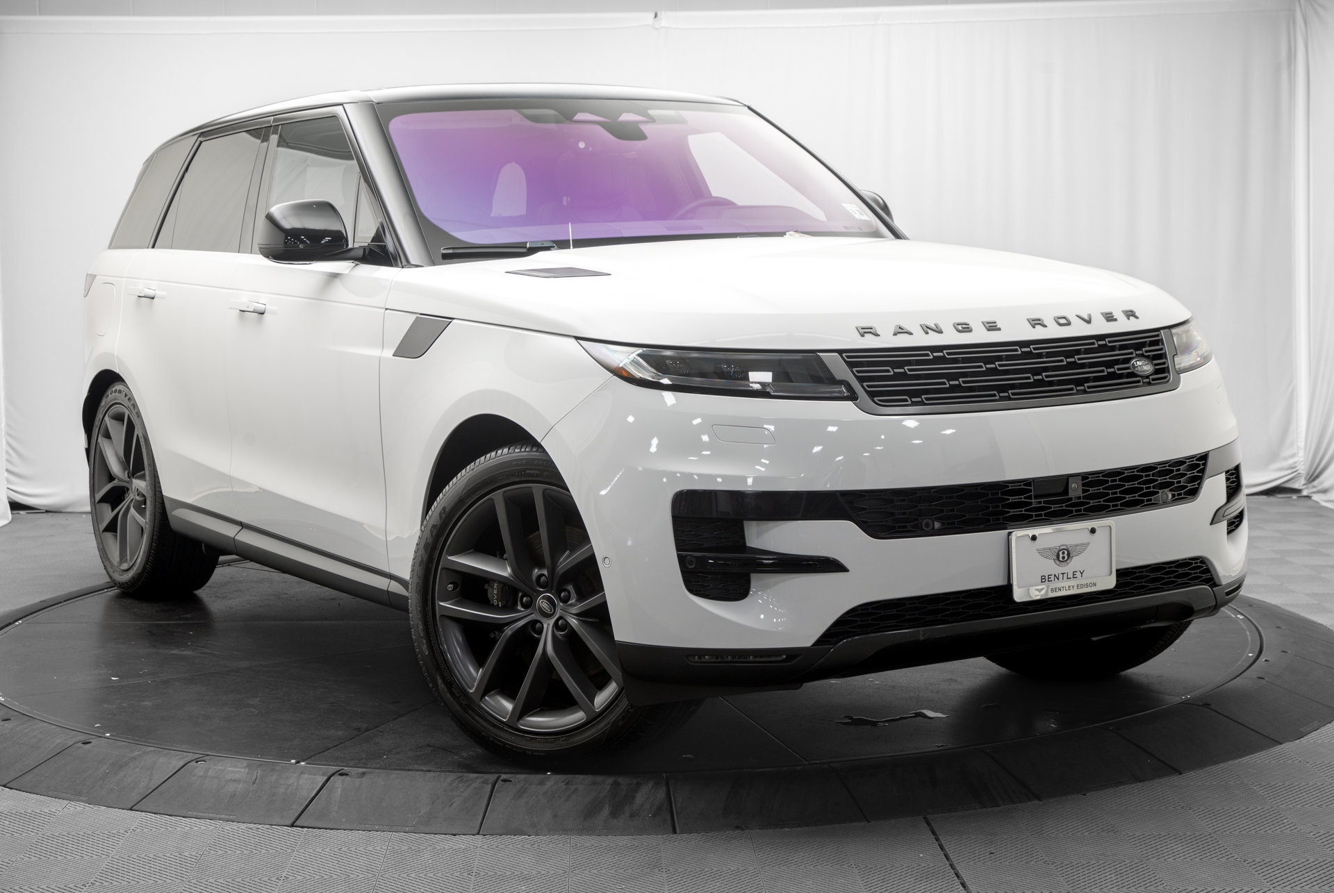 Used 2023 Land Rover Range Rover Sport SE