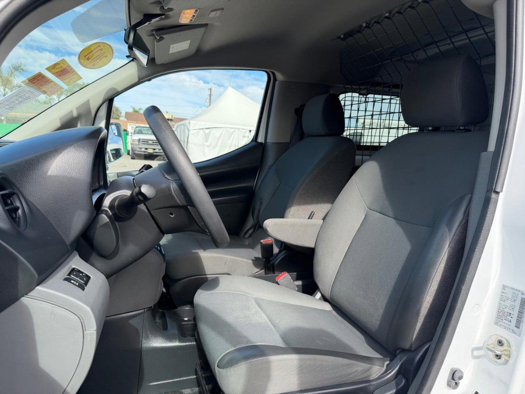 Used 2021 Nissan NV200 SV w/ Sliding Door Glass Package image 27