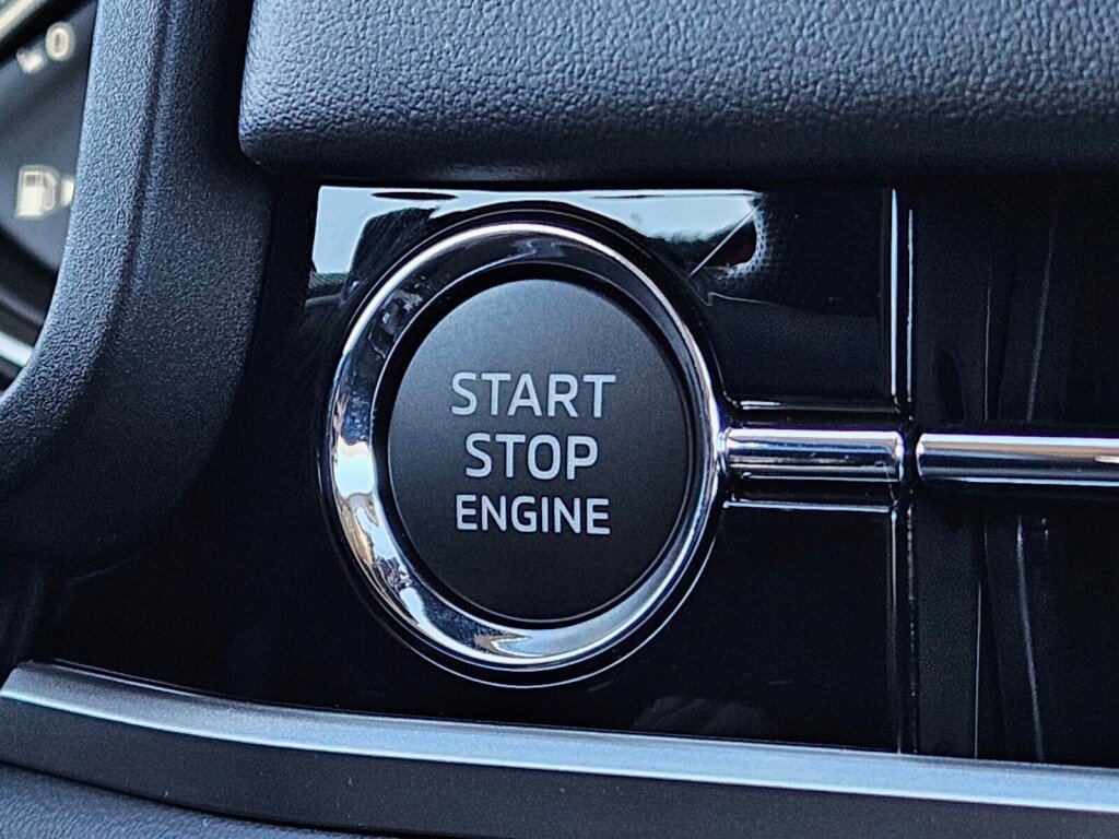 New 2025 Mitsubishi Outlander ES image 23