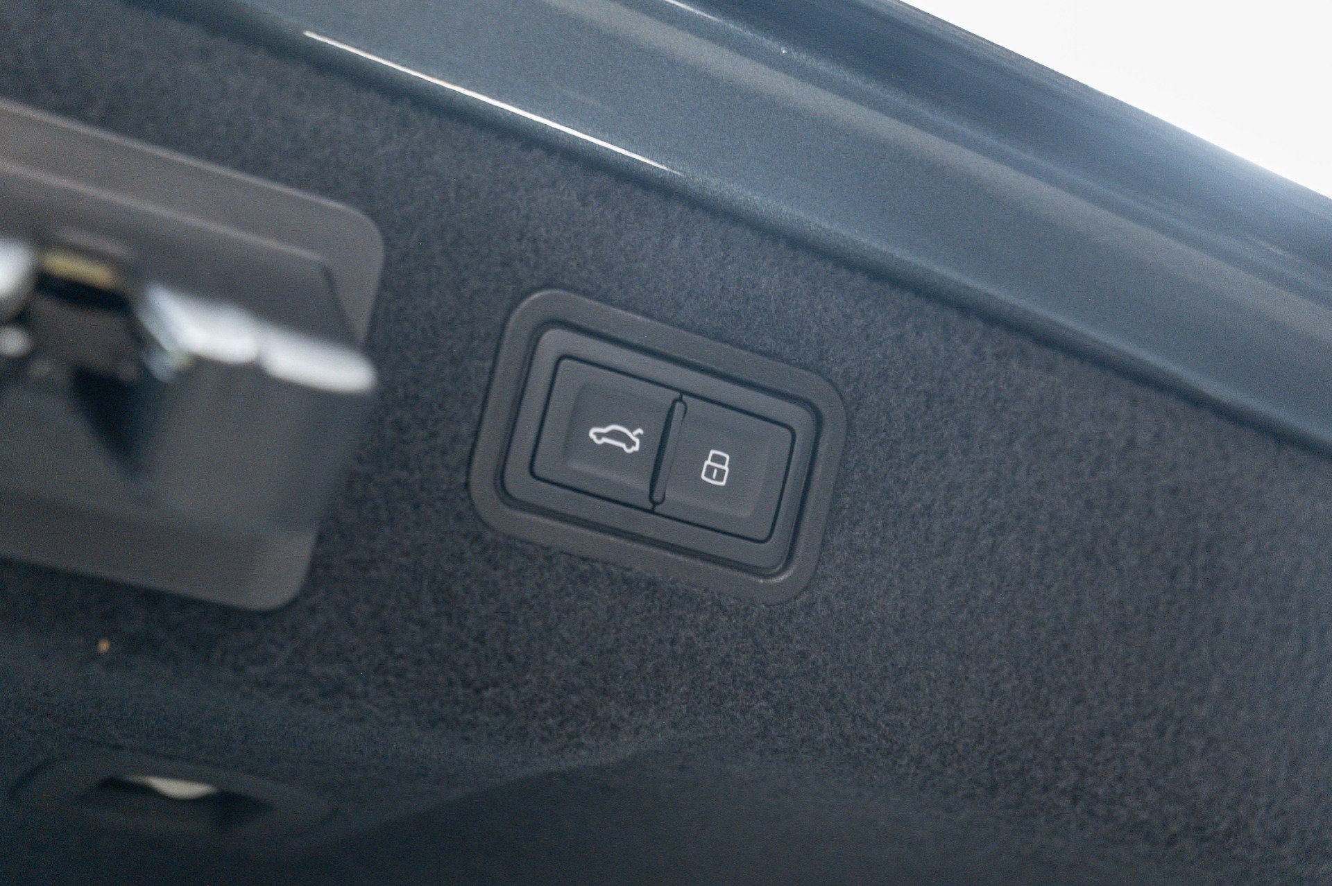 Used 2020 Audi S8 L AWD/4WD image 76