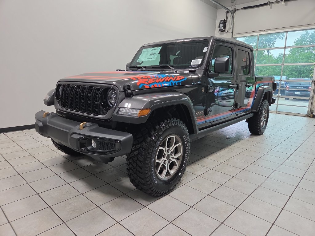 New 2026 Jeep Gladiator Sport AWD/4WD image 3