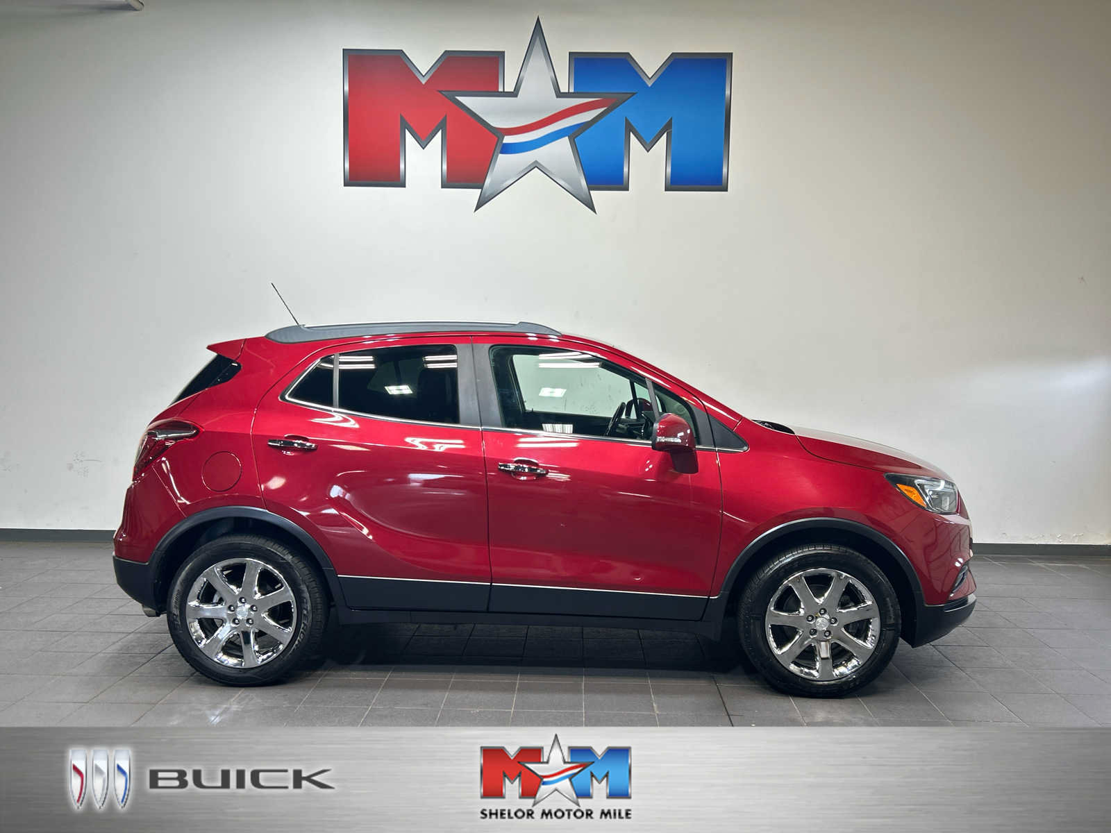 Used 2019 Buick Encore Essence w/ Experience Buick Package AWD/4WD image 1