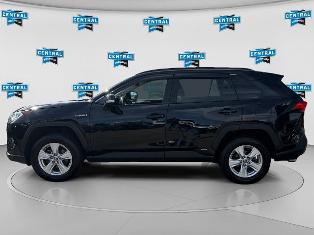 Used 2021 Toyota RAV4 XLE w/ Convenience Package AWD/4WD image 2