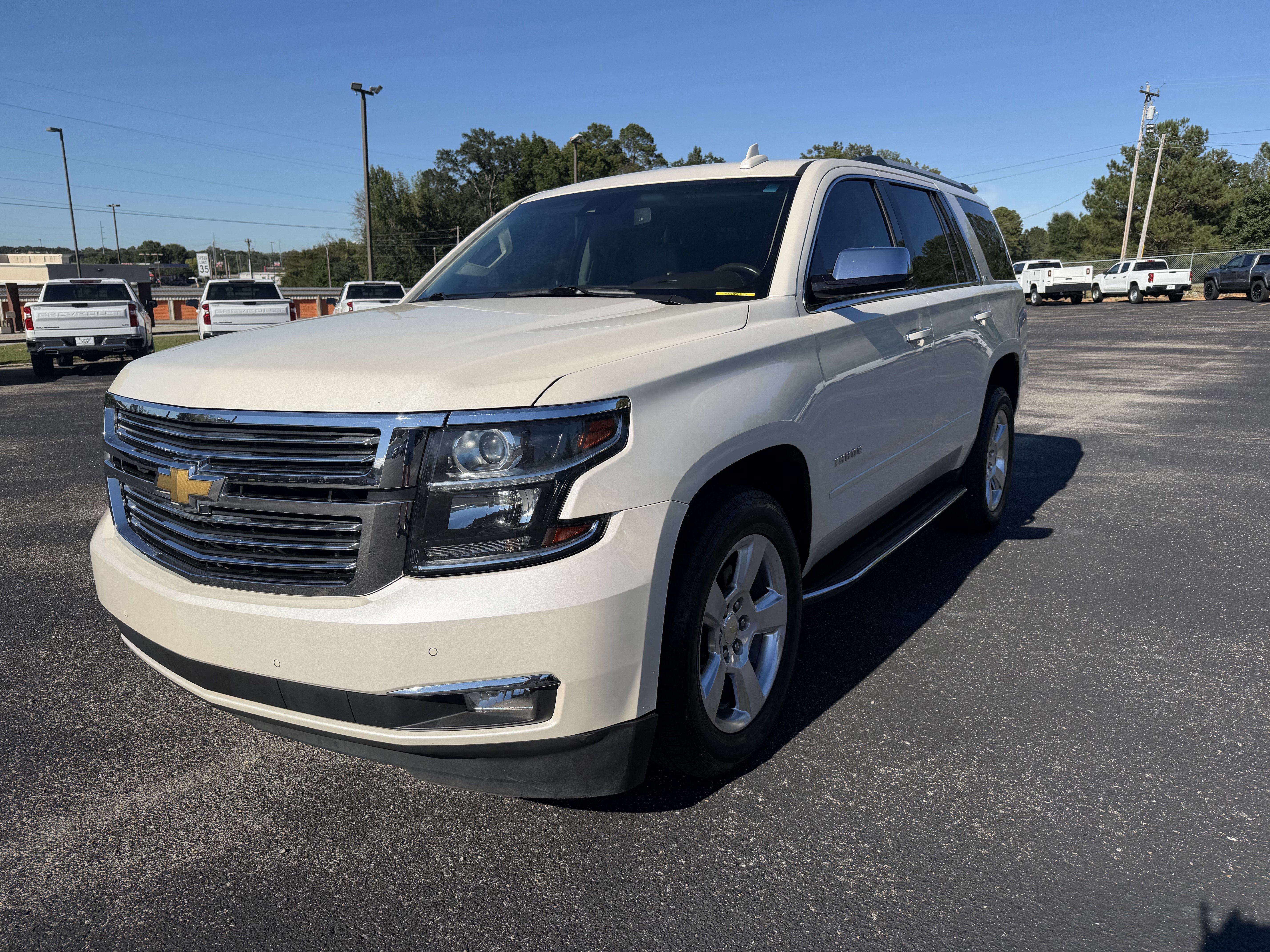 Used 2015 Chevrolet Tahoe LTZ RWD image 2