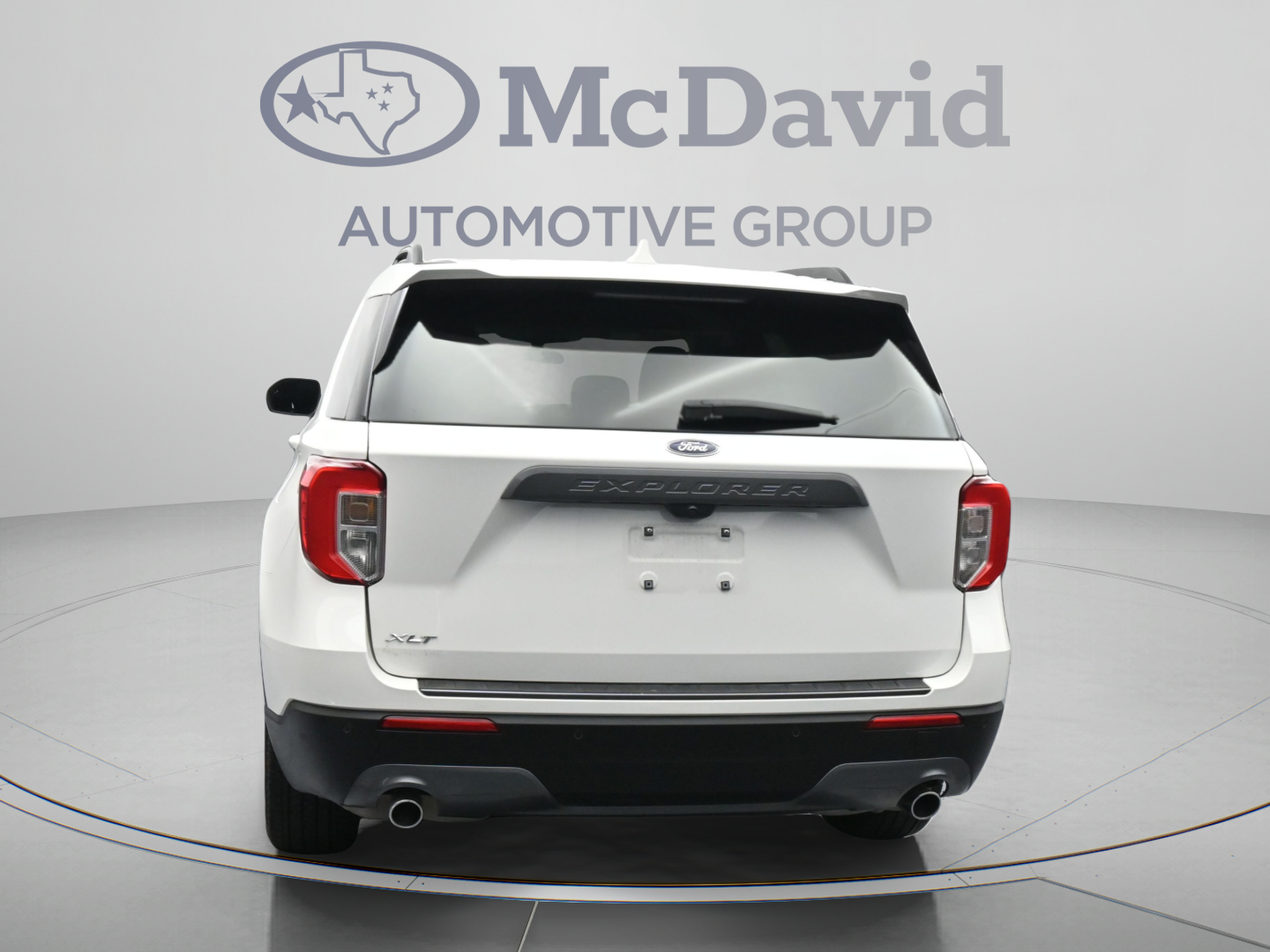Used 2023 Ford Explorer XLT w/ Equipment Group 202A RWD image 7