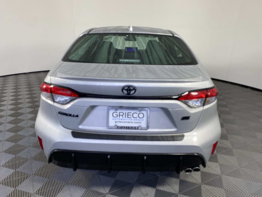 Used 2026 Toyota Corolla SE w/ SE Package FWD image 7