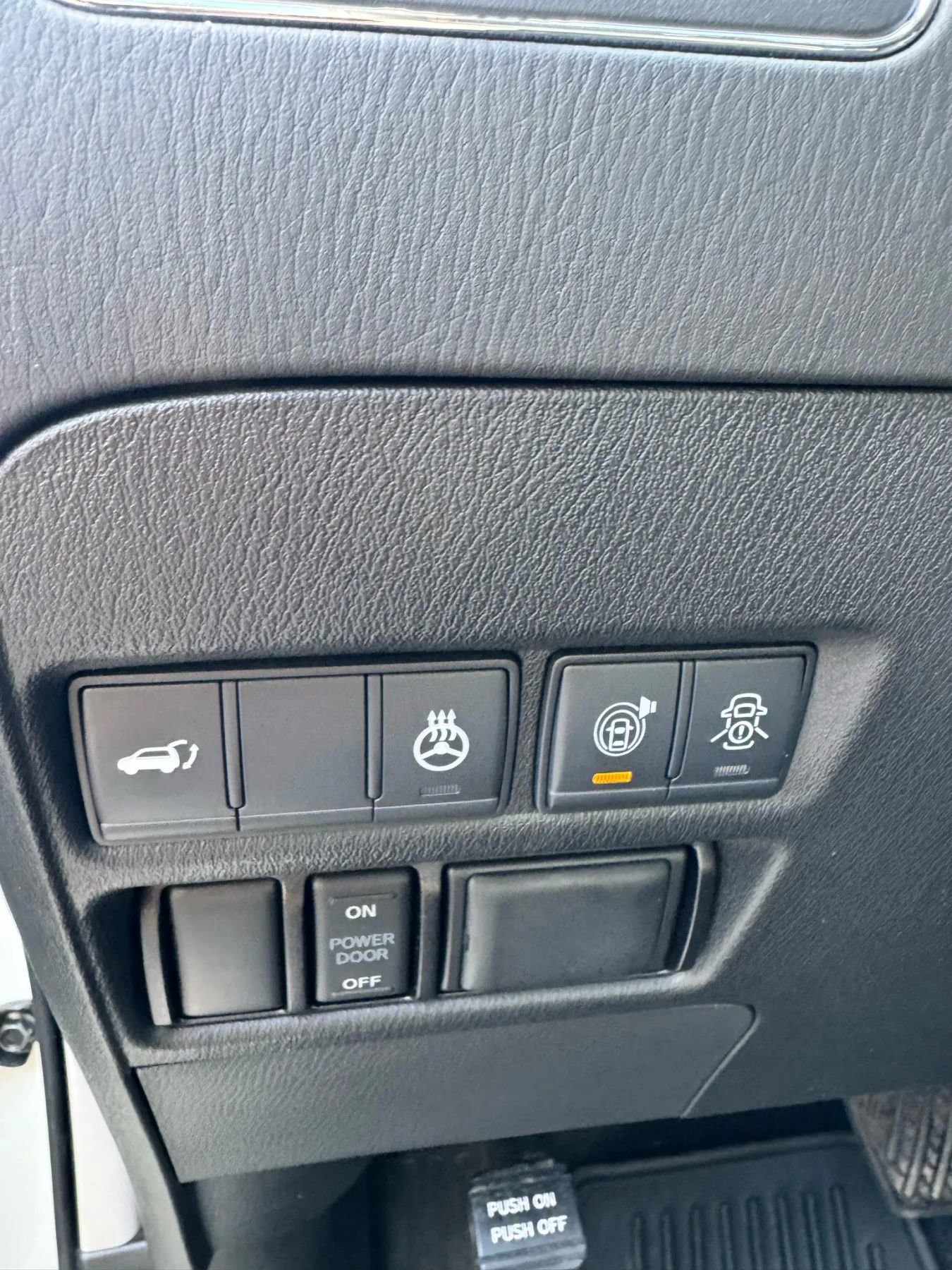 Used 2020 Nissan Armada Platinum w/ Captain's Chairs Package image 38