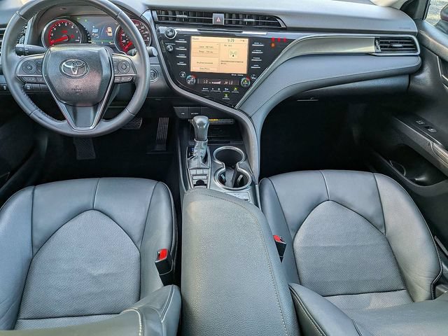 Used 2020 Toyota Camry XSE FWD image 13
