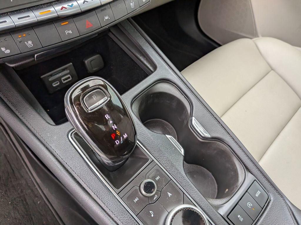 Used 2020 Cadillac XT4 Premium Luxury FWD image 22