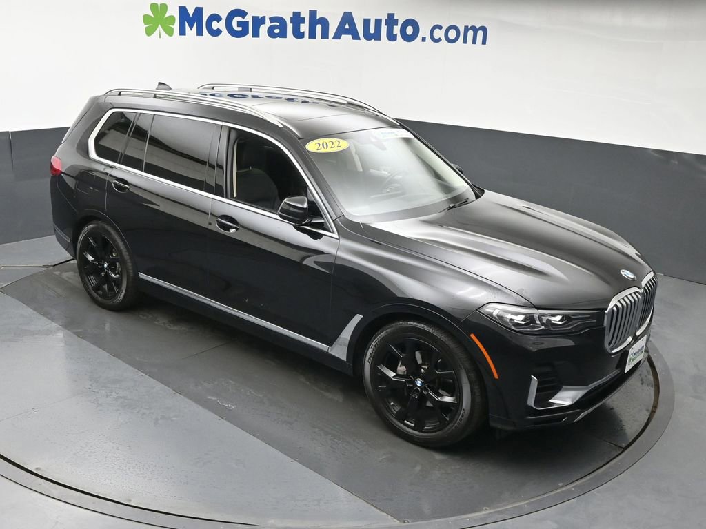Used 2022 BMW X7 xDrive40i w/ Premium Package AWD/4WD image 3