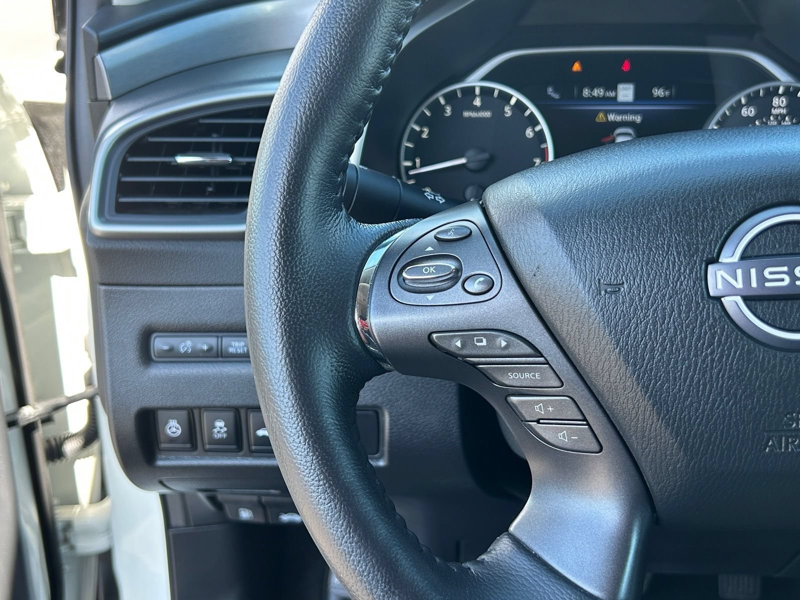 Used 2024 Nissan Murano SL FWD image 30