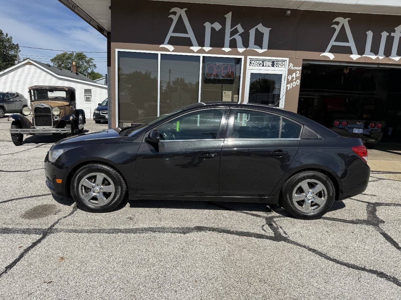 Used 2014 Chevrolet Cruze LT FWD image 5