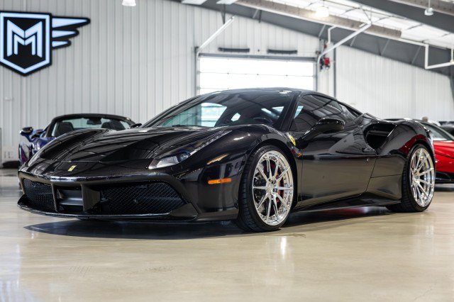Used 2019 Ferrari 488 GTB RWD image 2