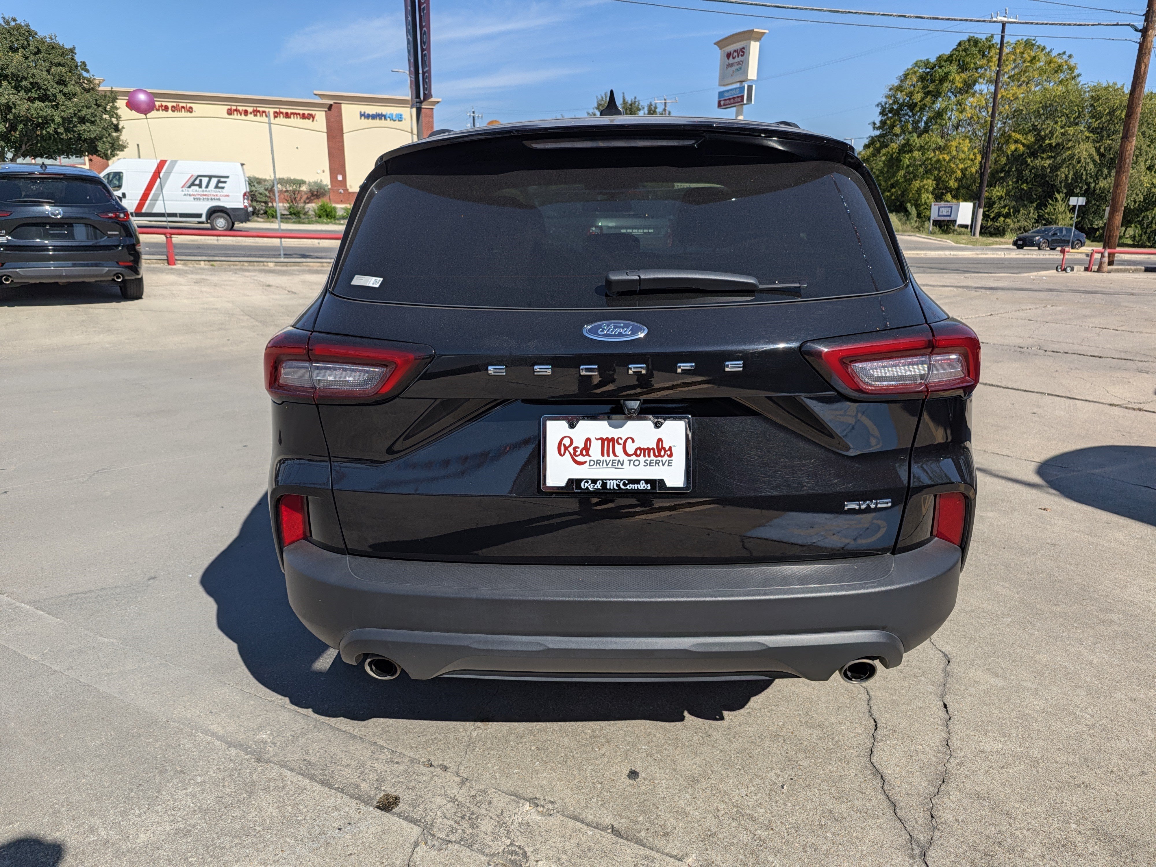Certified 2025 Ford Escape ST-Line Select AWD/4WD image 6