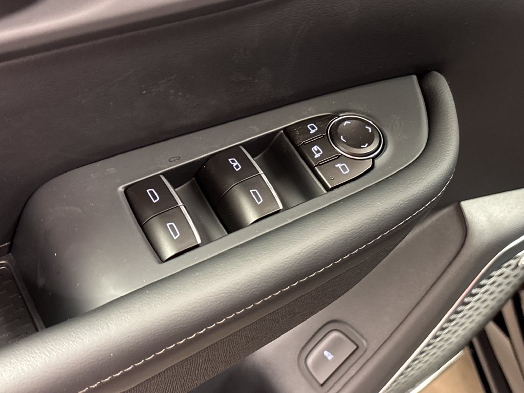 New 2026 Buick Enclave Sport Touring w/ Power Package FWD image 27