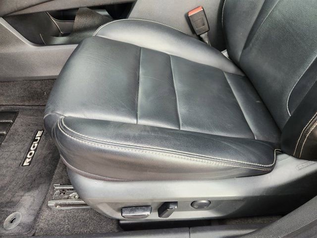 Used 2023 Nissan Rogue SL image 26