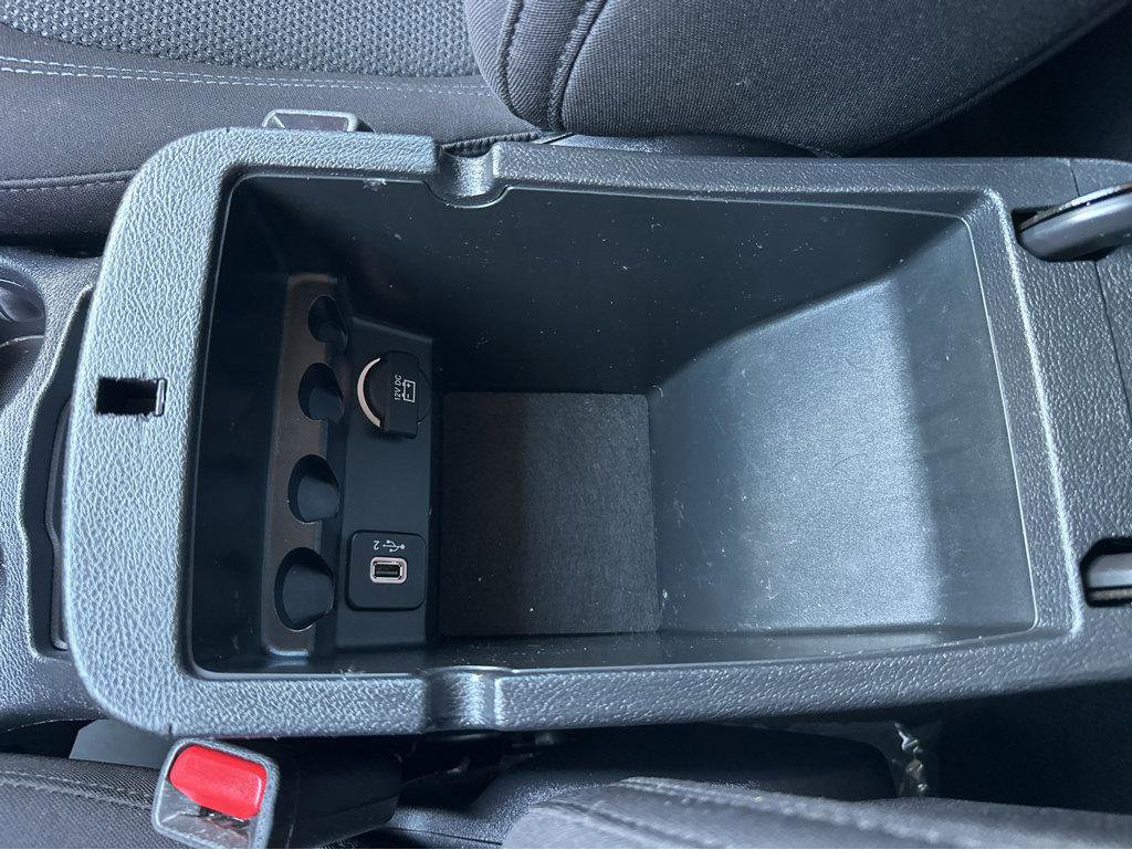 Used 2020 Jeep Cherokee Latitude FWD image 29
