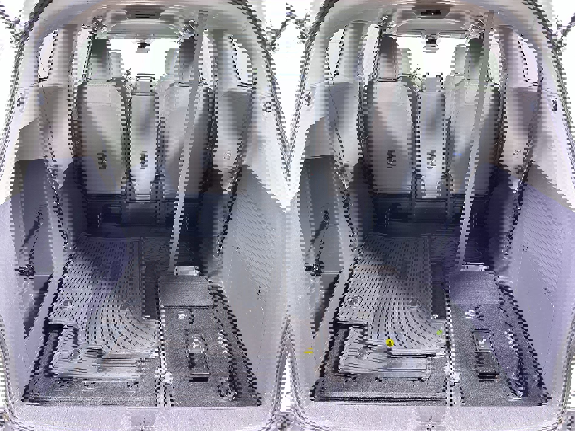 Used 2022 Toyota Sienna LE image 61