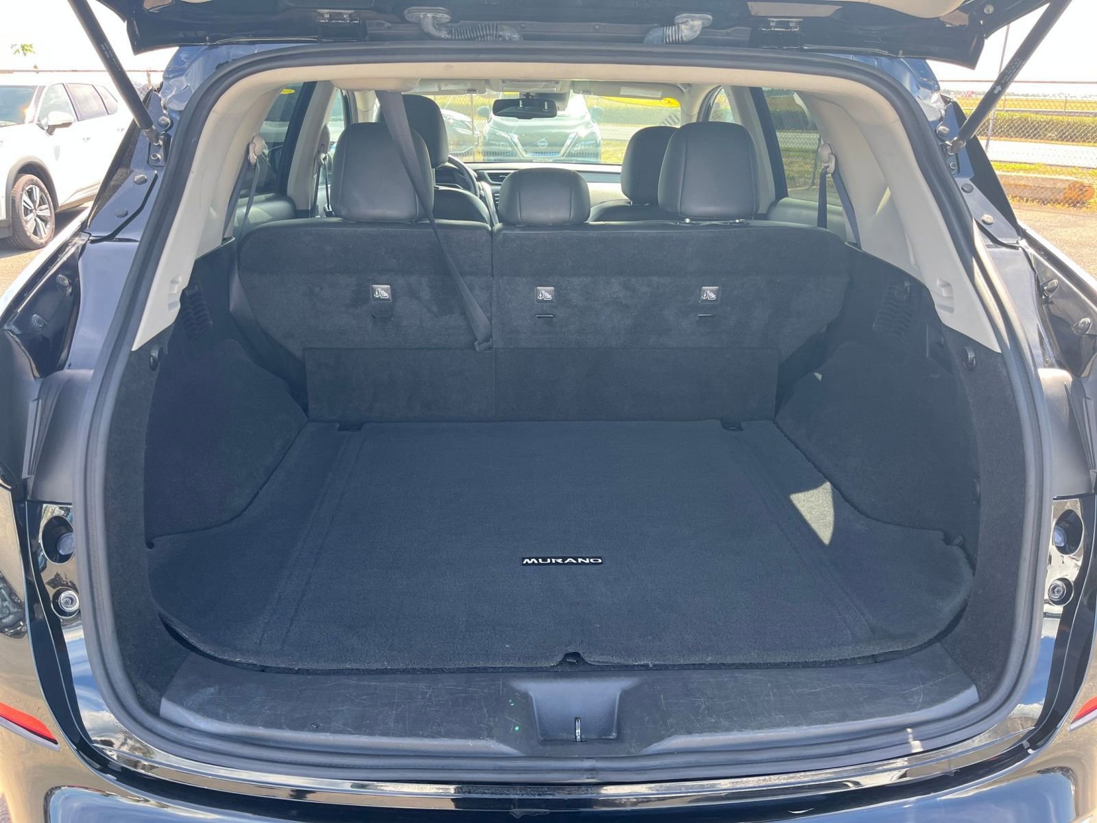 Used 2023 Nissan Murano SV image 31