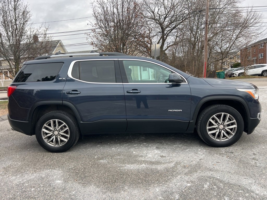 Used 2019 GMC Acadia SLE image 6