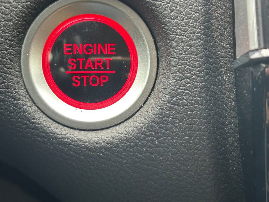 Used 2018 Honda CR-V Touring image 22