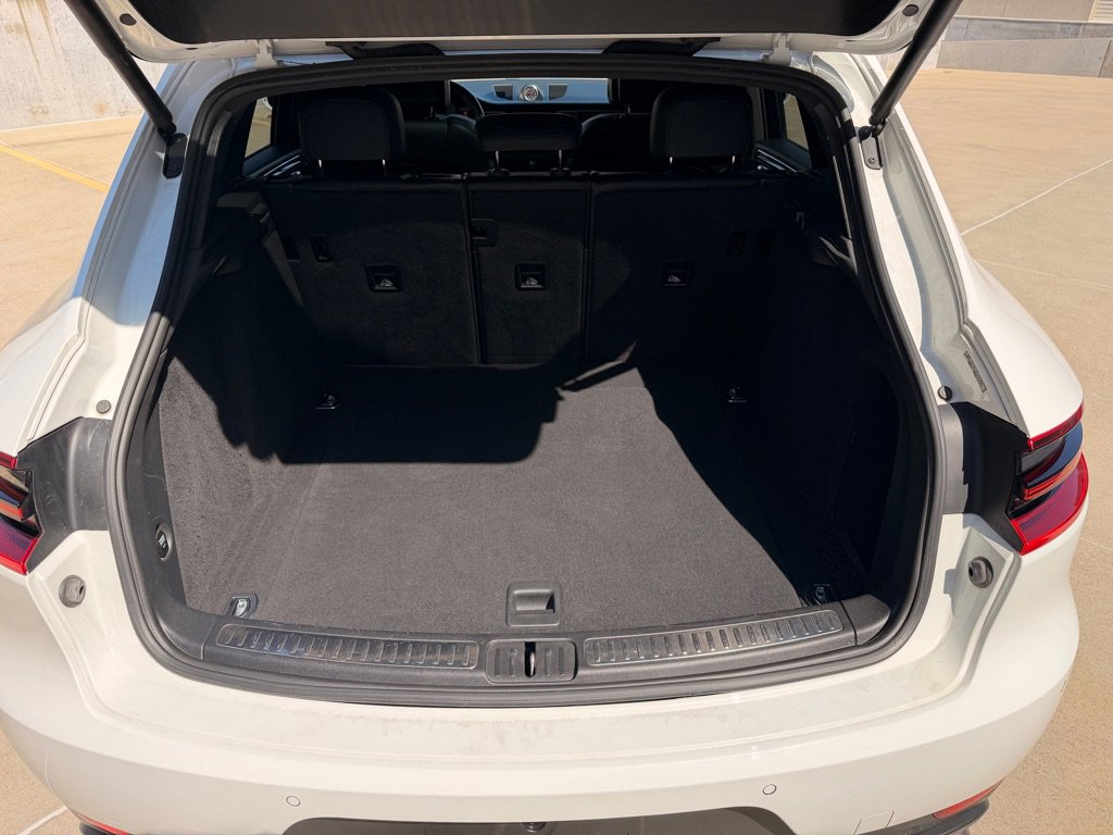 Used 2015 Porsche Macan S w/ Premium Package Plus image 18