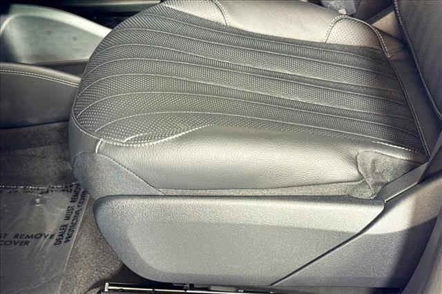 New 2026 Mercedes-Benz EQS 400 4MATIC SUV image 17