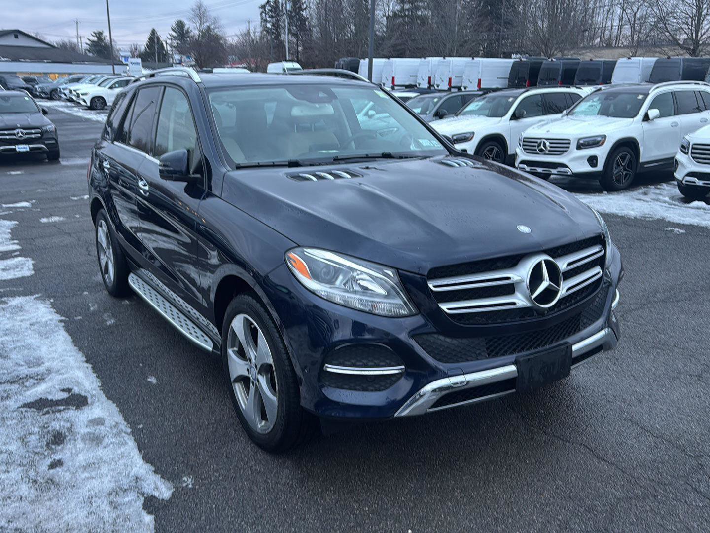 Used 2017 Mercedes-Benz GLE 350 4MATIC image 4