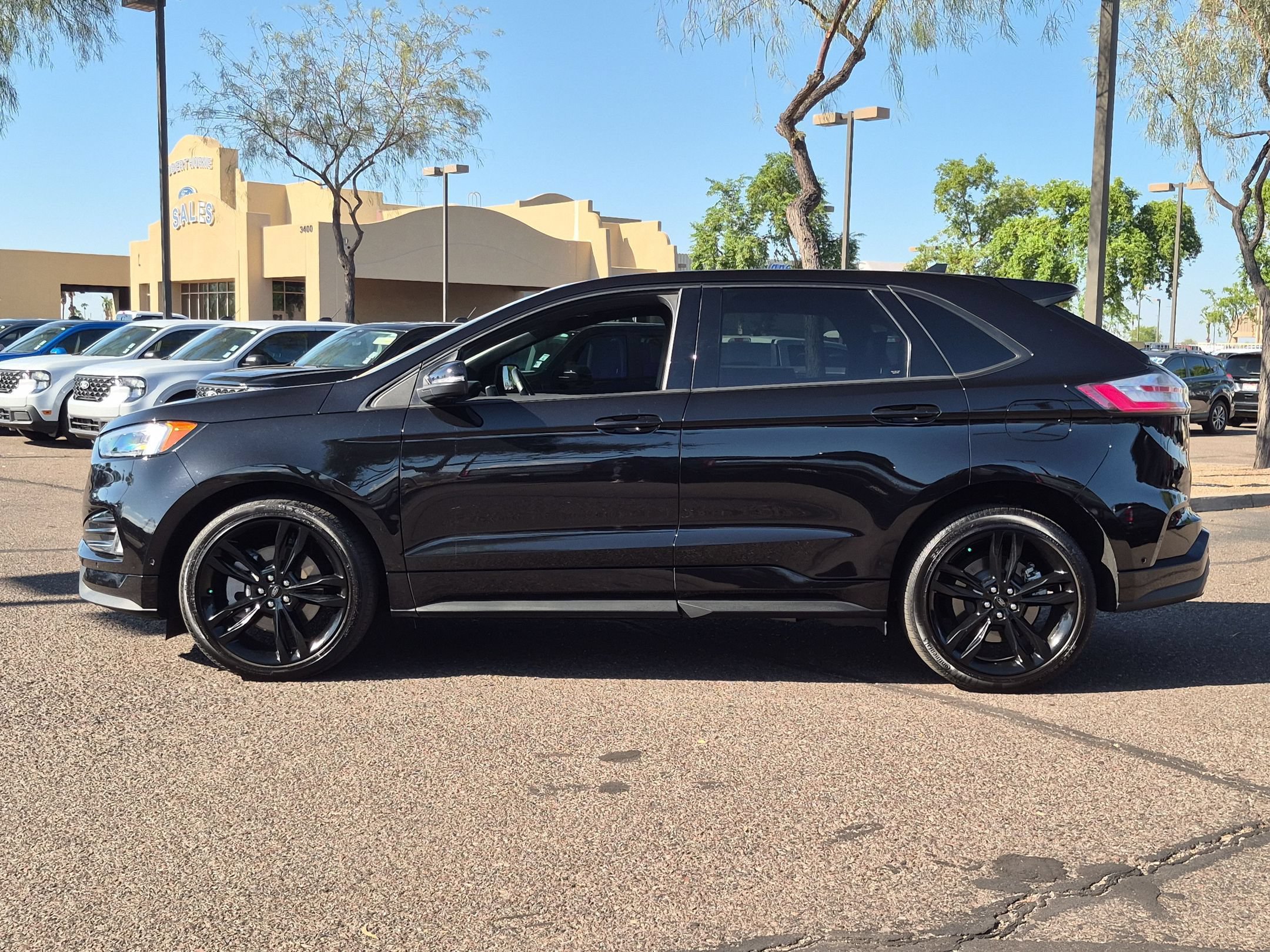 Certified 2024 Ford Edge ST w/ Equipment Group 401A AWD/4WD image 9