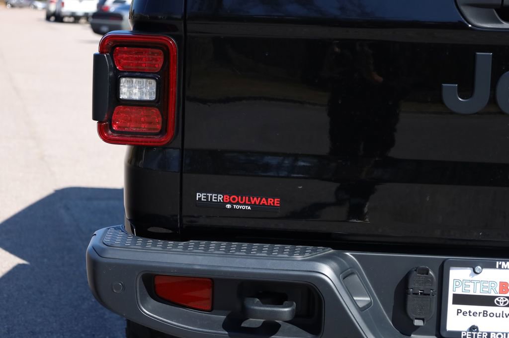 Used 2025 Jeep Gladiator Willys image 21