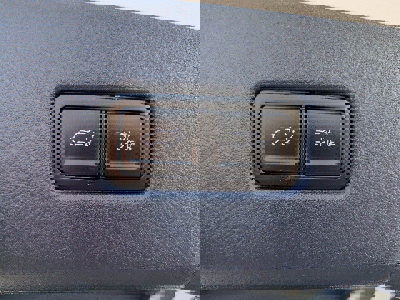 New 2026 Kia Carnival EX image 38