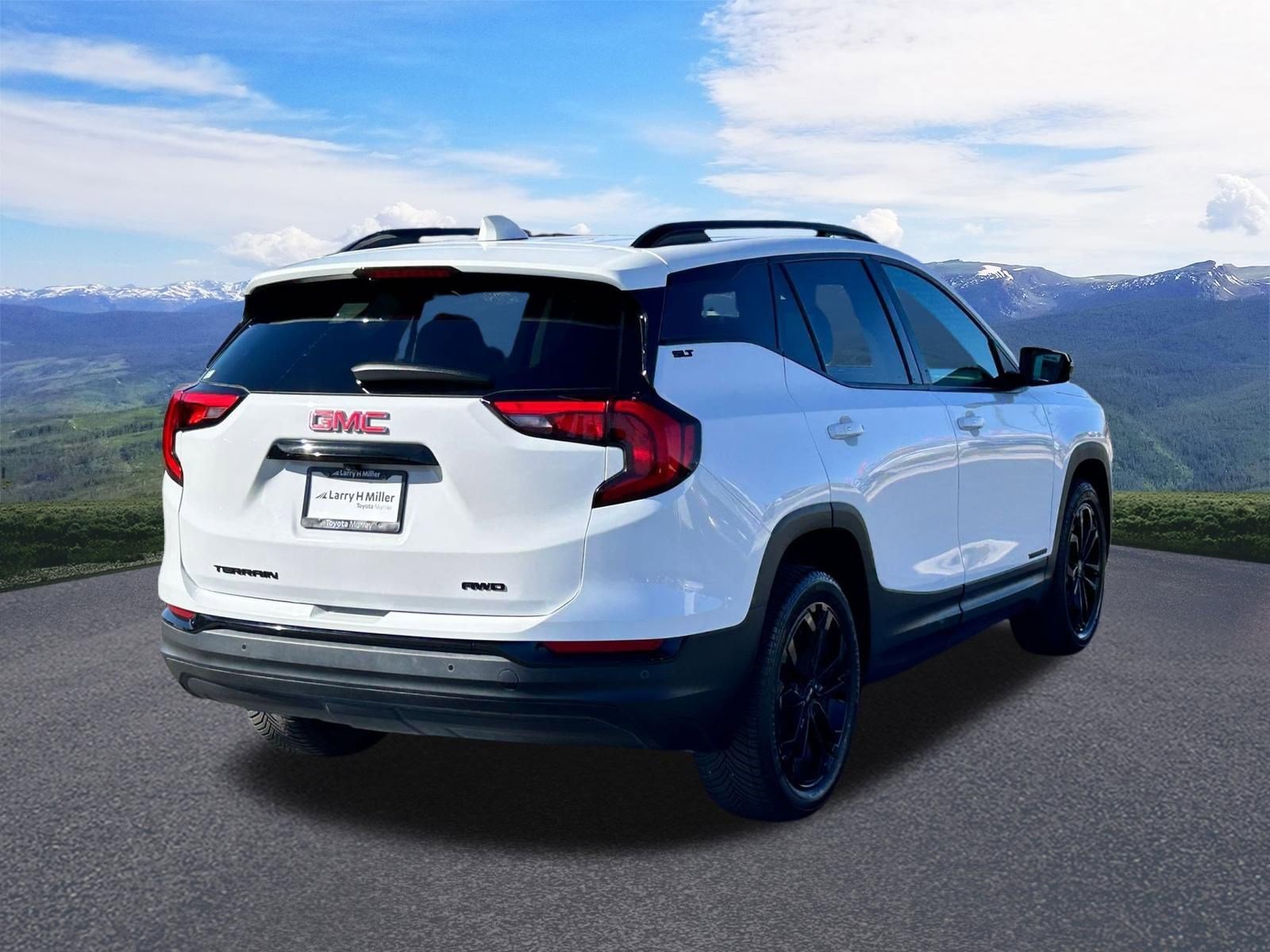 Used 2021 GMC Terrain SLT w/ Infotainment Package II image 5