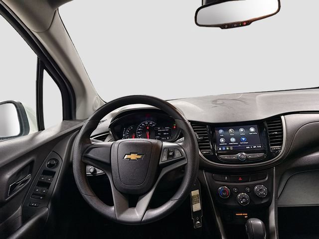 Used 2018 Chevrolet Trax LS image 20