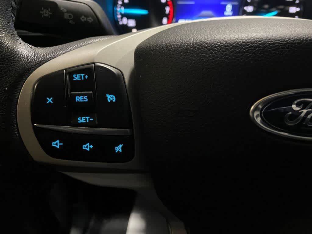Used 2021 Ford Explorer XLT AWD/4WD image 10