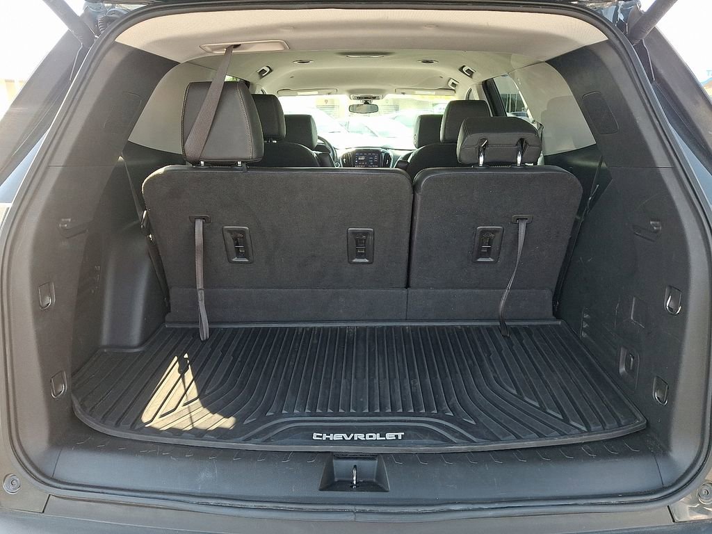 Used 2021 Chevrolet Traverse LT w/ LPO, Blackout Package AWD/4WD image 31