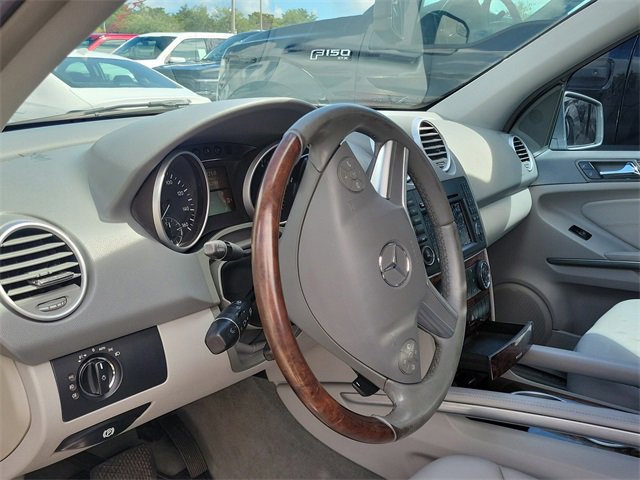 Used 2011 Mercedes-Benz ML 350 2WD image 8