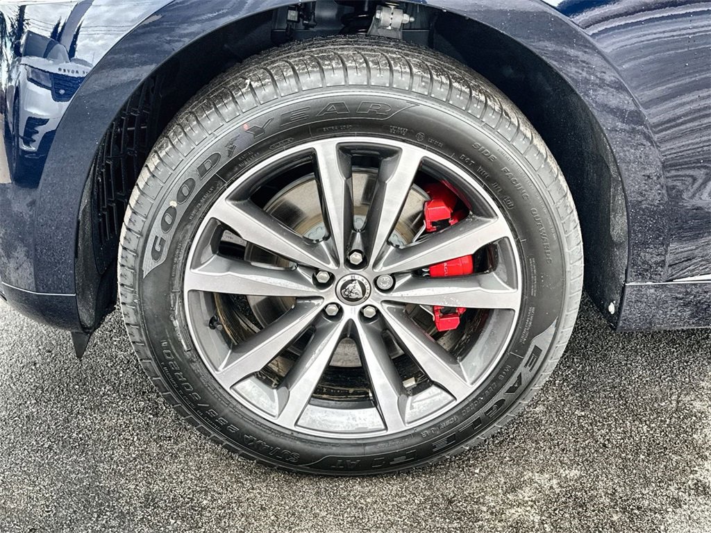 Used 2025 Jaguar F-PACE R-Dynamic S image 10