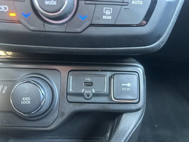 Used 2022 Jeep Renegade Sport w/ Sport Appearance Group image 24