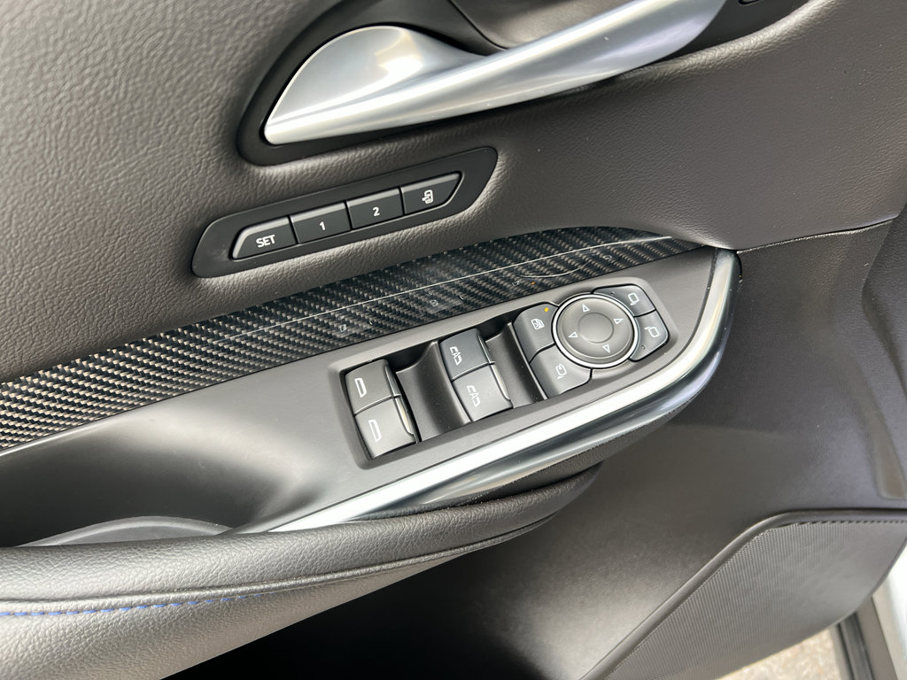 Used 2025 Cadillac XT4 Sport image 19