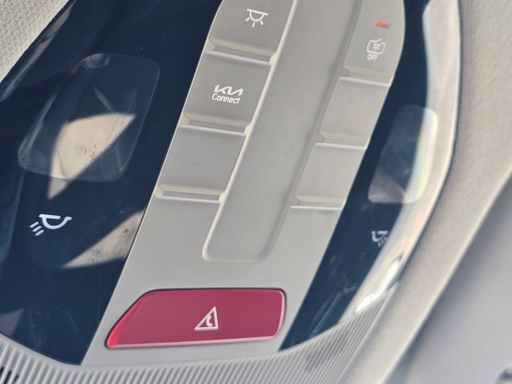 Used 2025 Kia K4 FWD image 30