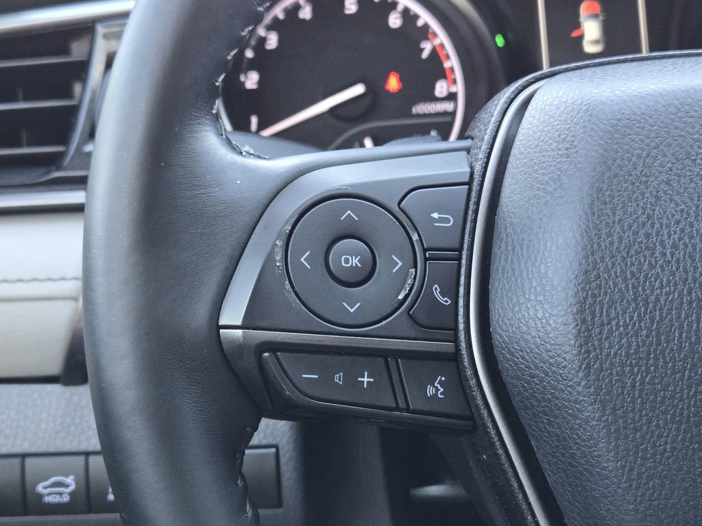 Used 2021 Toyota Camry SE image 34