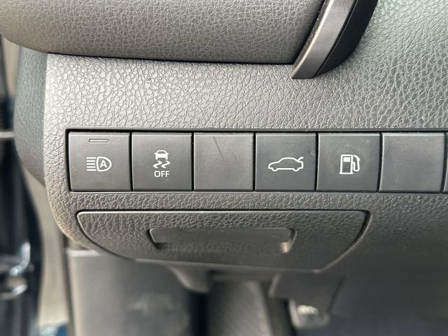 Used 2018 Toyota Camry SE FWD image 20