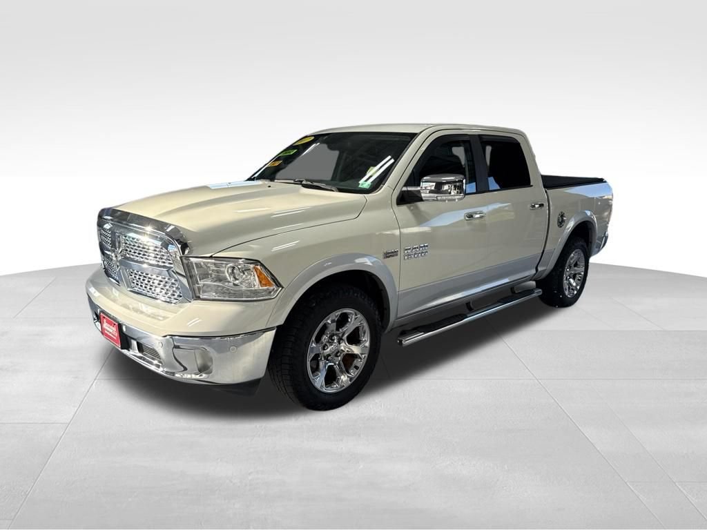 Used 2017 RAM 1500 Laramie w/ Convenience Group AWD/4WD image 2