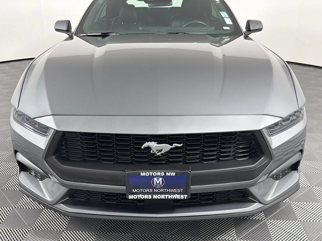 Used 2025 Ford Mustang Premium RWD image 2