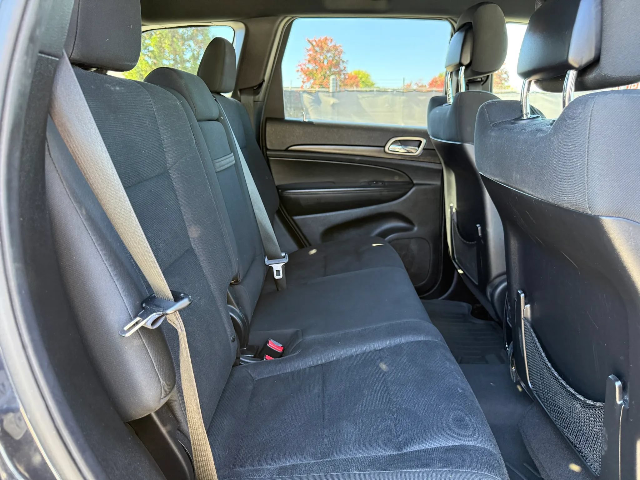 Used 2014 Jeep Grand Cherokee Laredo w/ Quick Order Package 23E AWD/4WD image 20